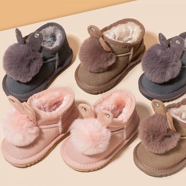 The new 2019 princess ankle boots are designed for babyfeet snow shoes and girl's plush cotton-padded shoes