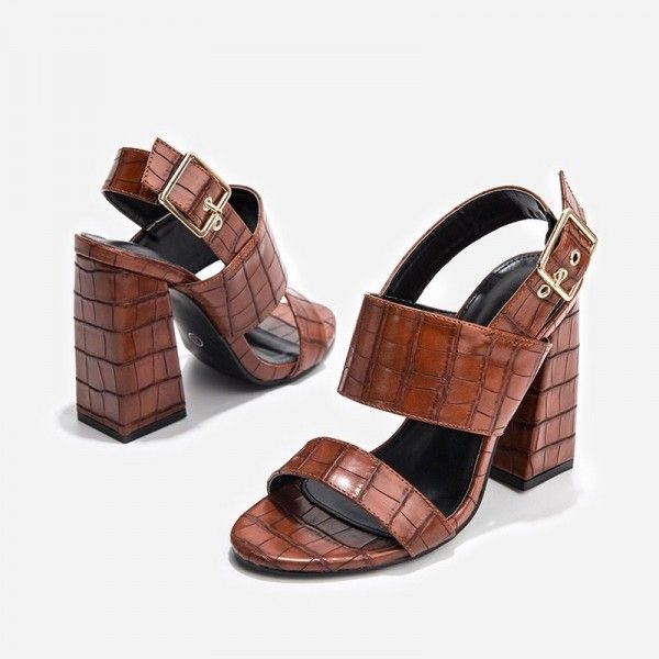 Peeptoe one-word buckle sandal female 2019 new foreign trade Europe and the United States high heel fashion summer thick heel ladies sandals
