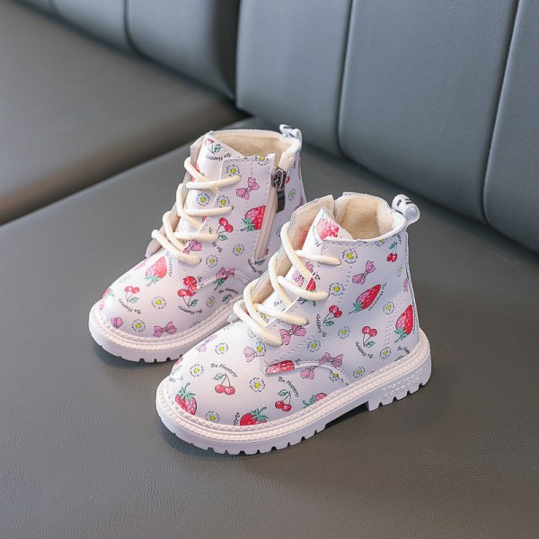二棉保暖女宝宝英伦风皮靴2021秋冬季新款女童马丁靴可爱草莓短靴
